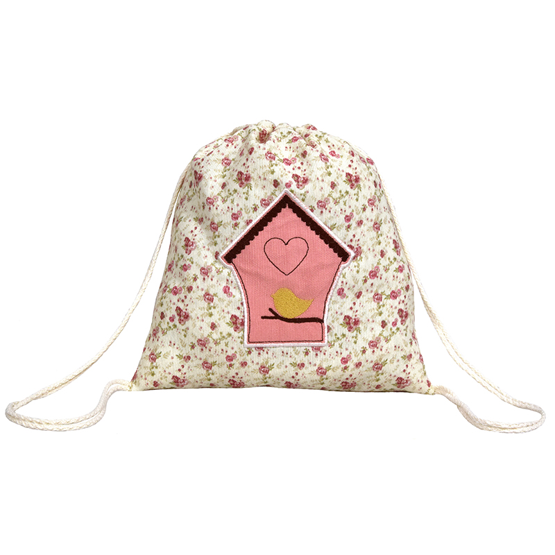 Σακίδιο πλάτης με ένα γλυκό πουλάκι στο σπιτάκι του